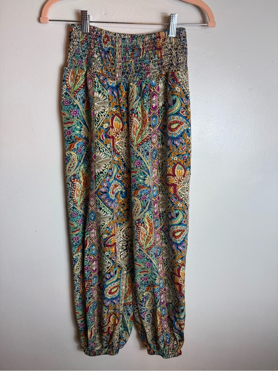 Cupshe Pants - Cupshe Smocked Floral Paisley Boho Beach Pants NWT Size XS Colorful Vacation